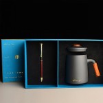 紫砂杯、紅木簽字筆商務(wù)套裝