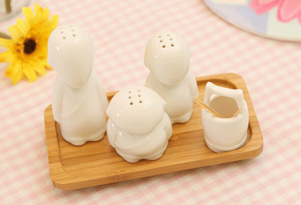 商務(wù)禮品定制費(fèi)用要注意細(xì)節(jié)問題